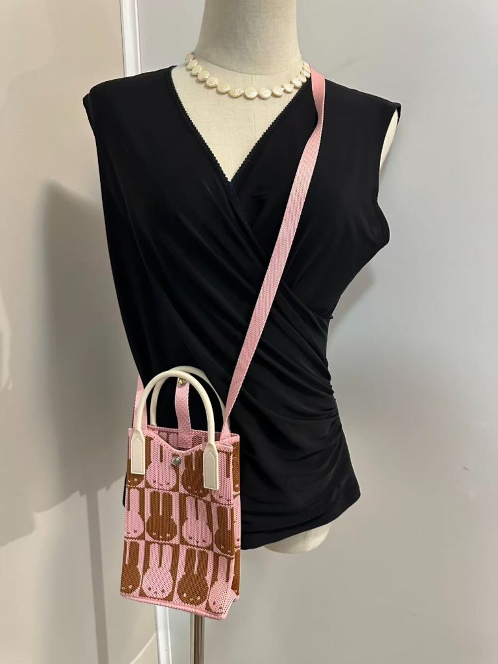 Small /cute Crossbody Bags for Women Girls Everyday - Picture 2 of 7